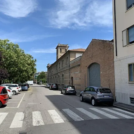 Daire Indipendent Blue Ferrara