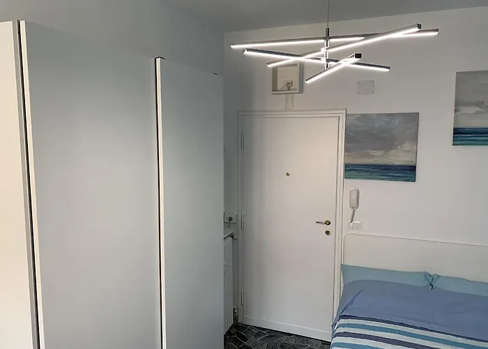 Apartment Indipendent Blue Ferrara